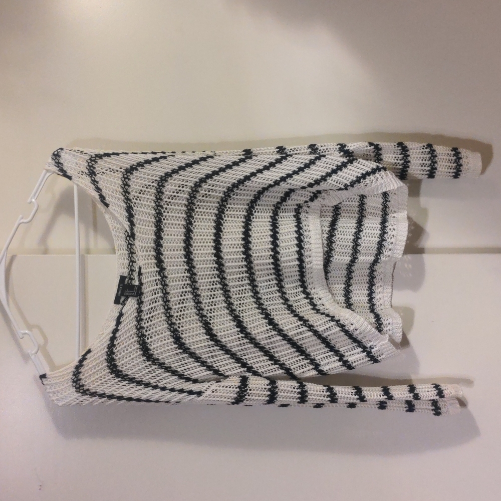 Off-the-shoulder Sweater